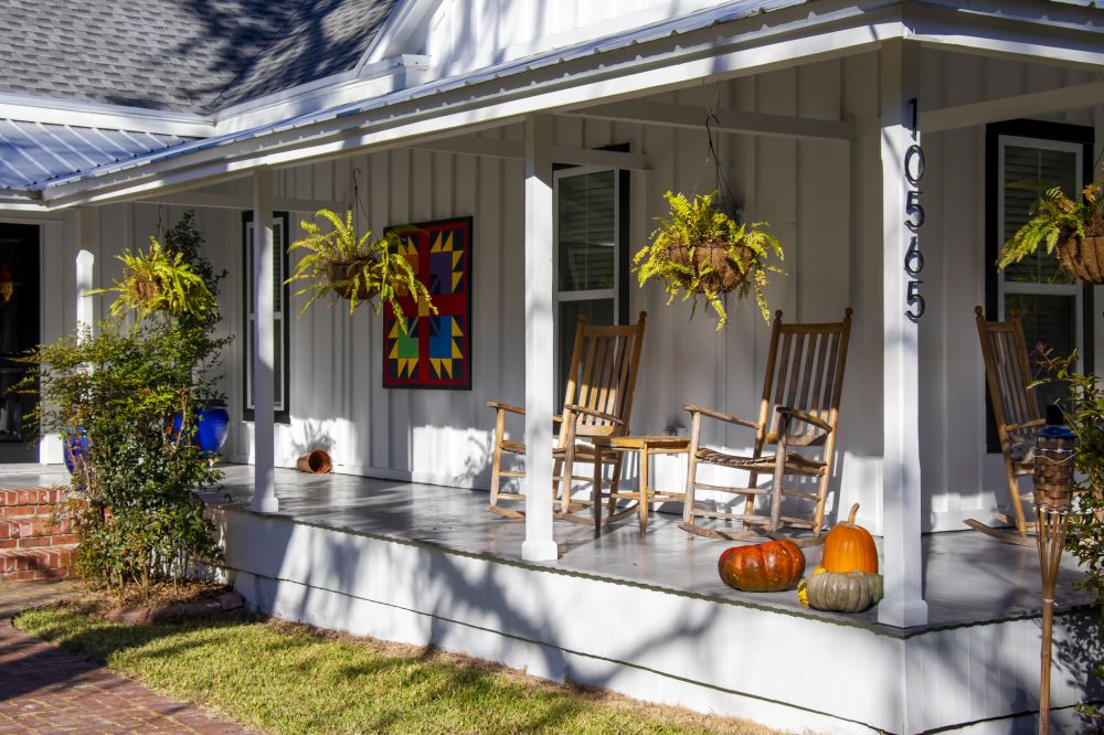Cost of Front Porch Construction in Farmington