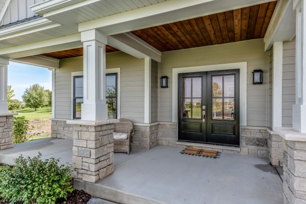 Veranda Post Repair in Farmington