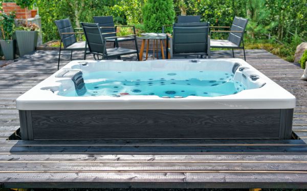 Cost of Spa Deck Remodeling in Farmington